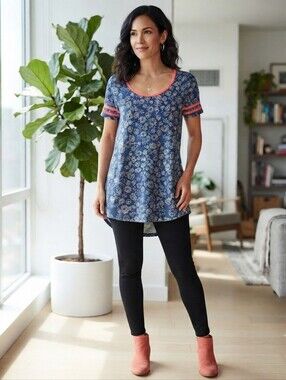 LuLaRoe XS Blue Floral Top